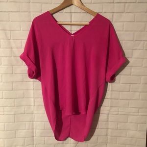 Lush Lightweight Top. Pink. Size Small